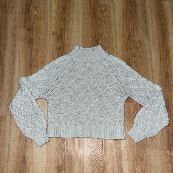 🍂 Cable Knit Sweater - Picture 2 of 7